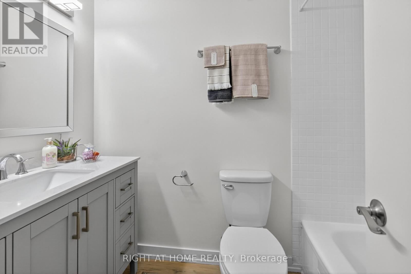 2311 Stonehenge Crescent