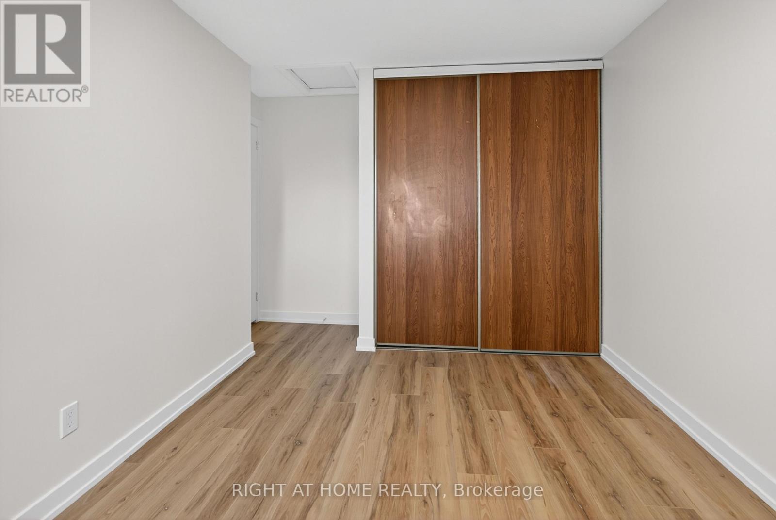 2311 Stonehenge Crescent