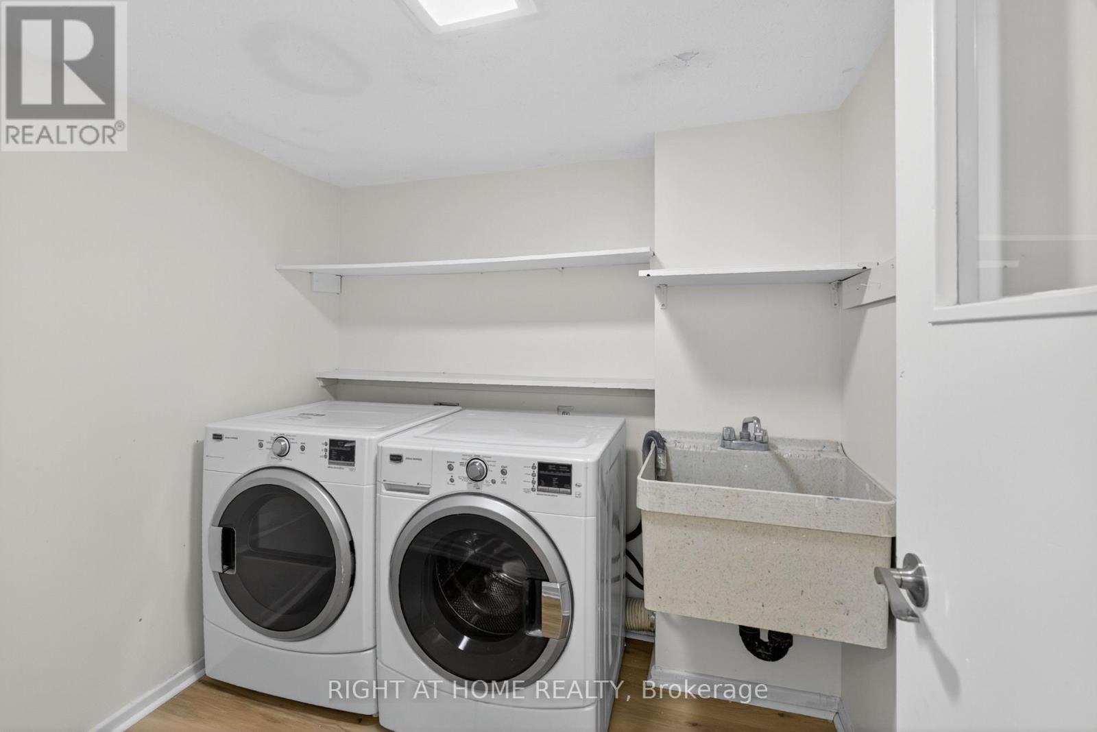 2311 Stonehenge Crescent