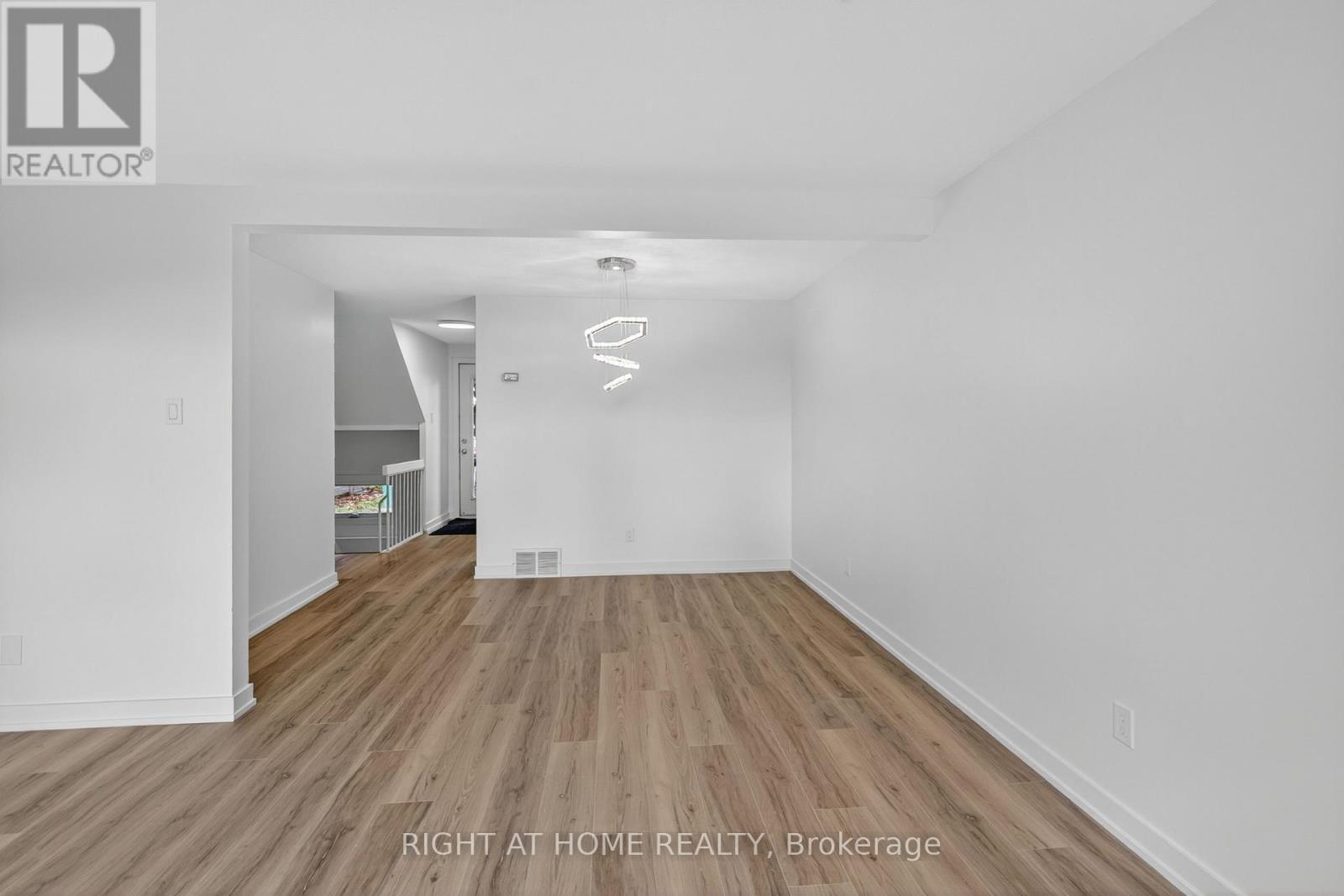 2311 Stonehenge Crescent