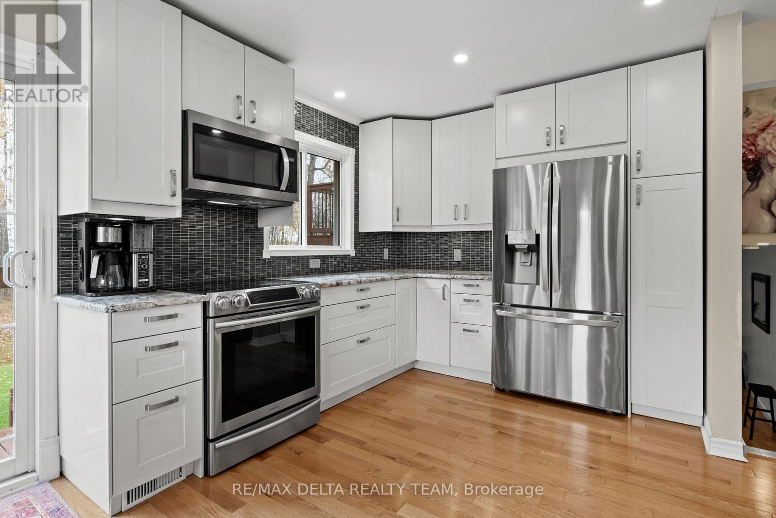 1099 Des Erables Court