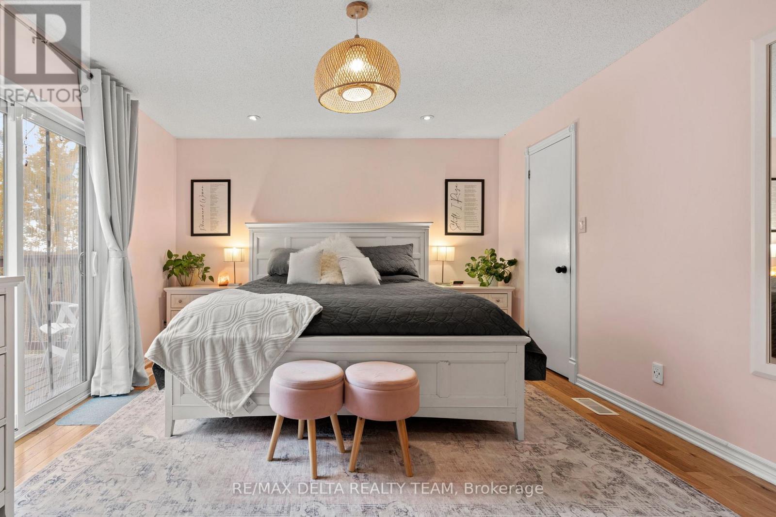 1099 Des Erables Court