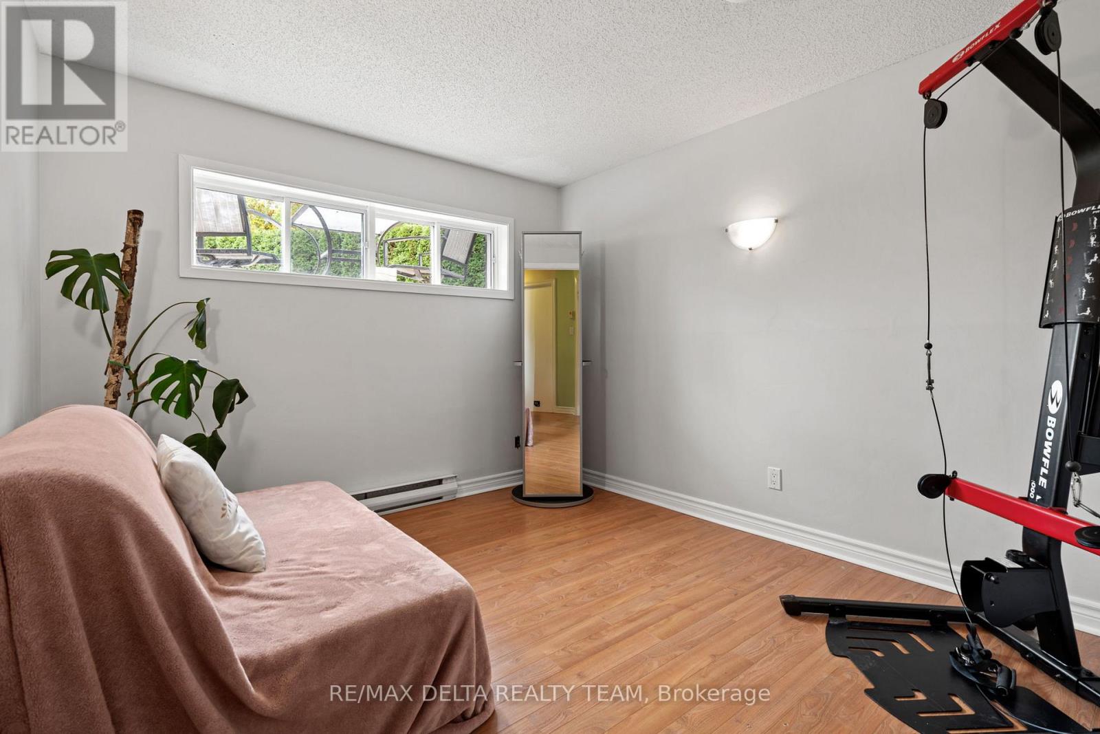 1099 Des Erables Court