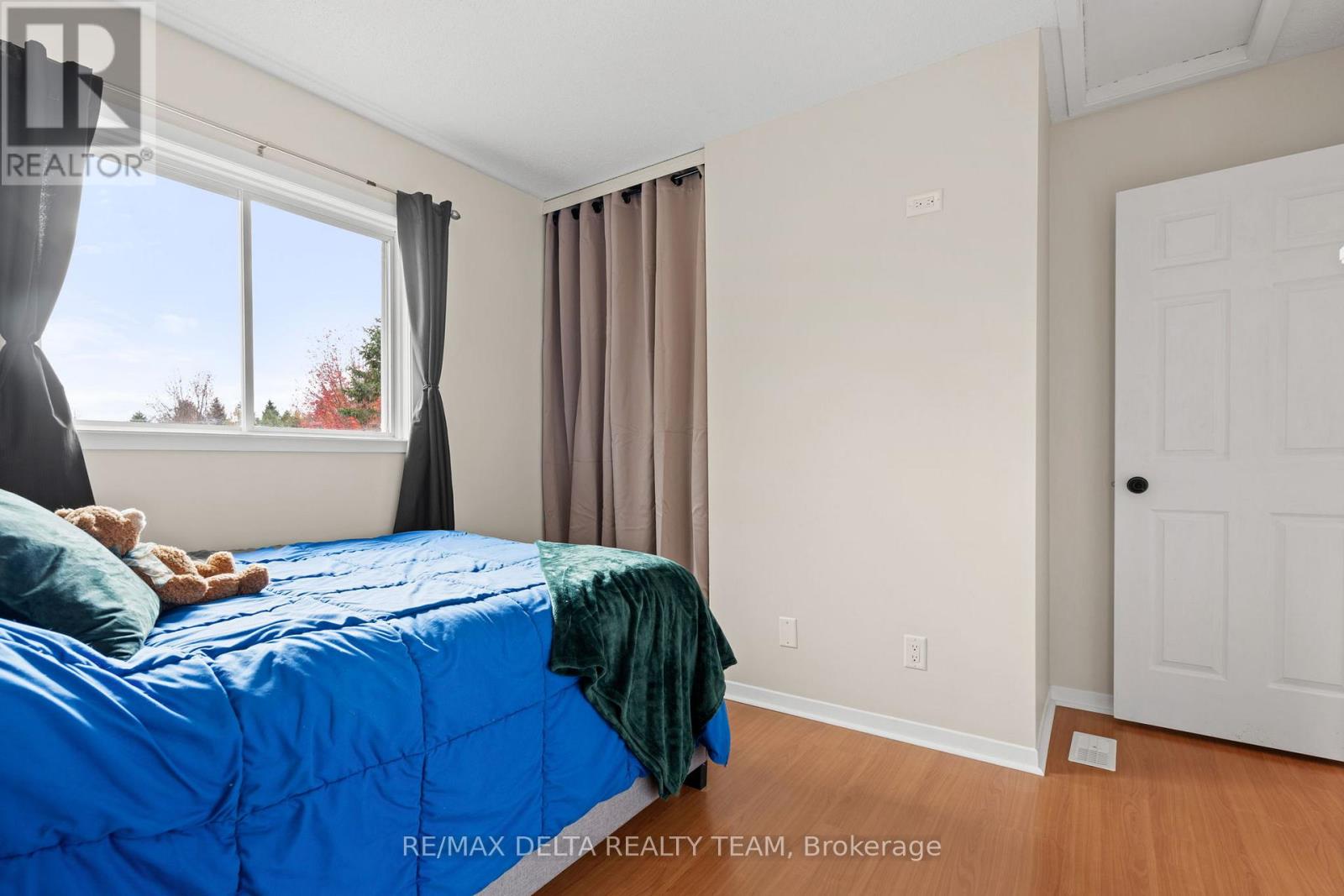 1099 Des Erables Court