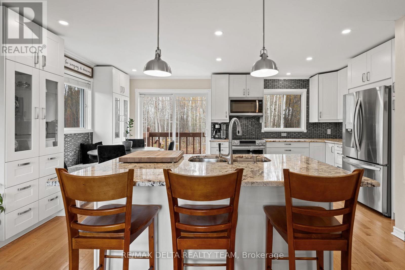 1099 Des Erables Court