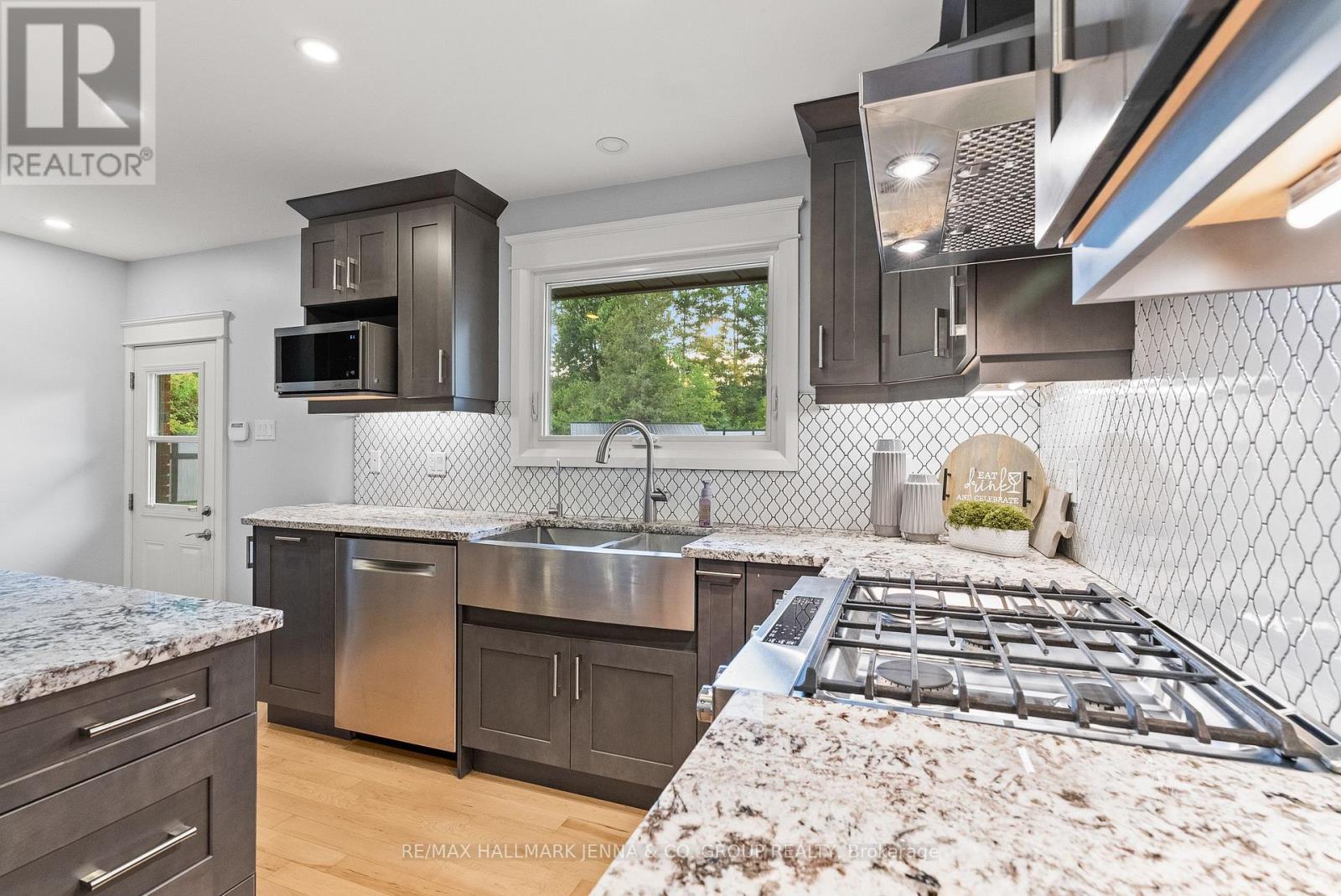 6577 Michelangelo Court