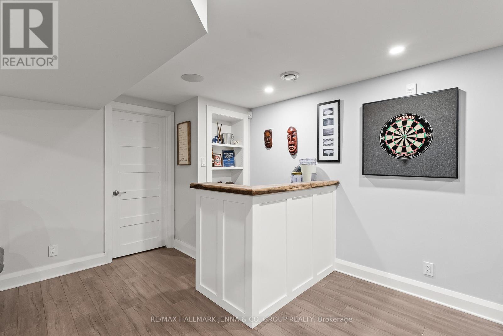 6577 Michelangelo Court