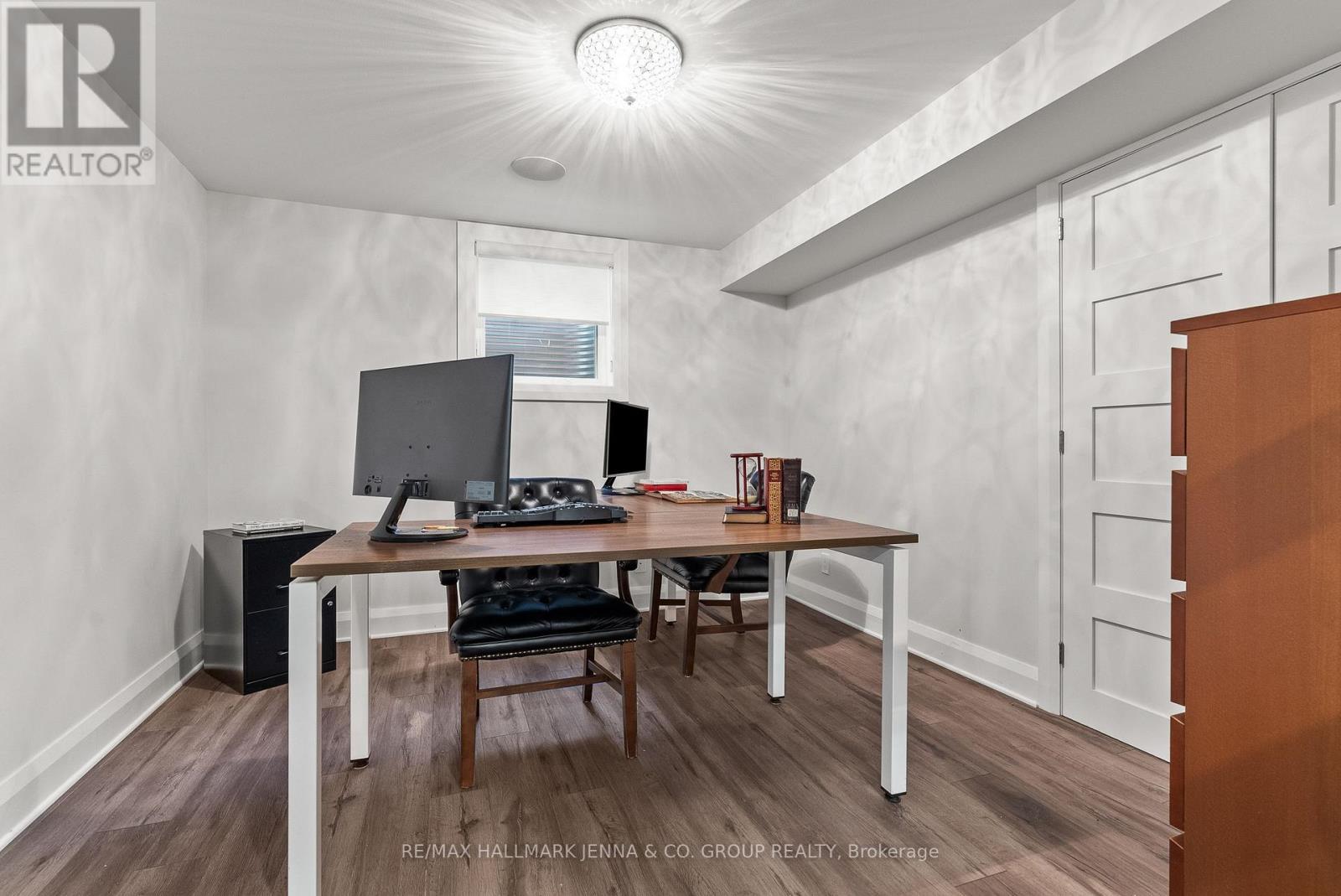 6577 Michelangelo Court