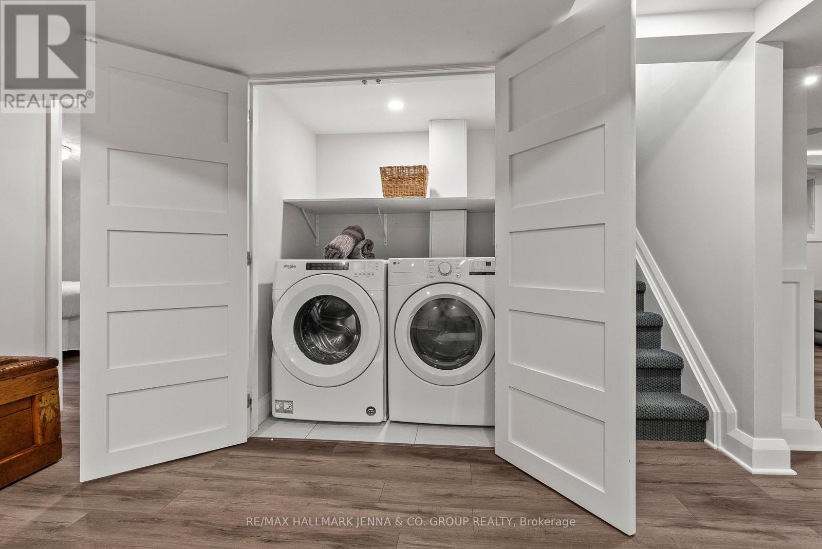 6577 Michelangelo Court