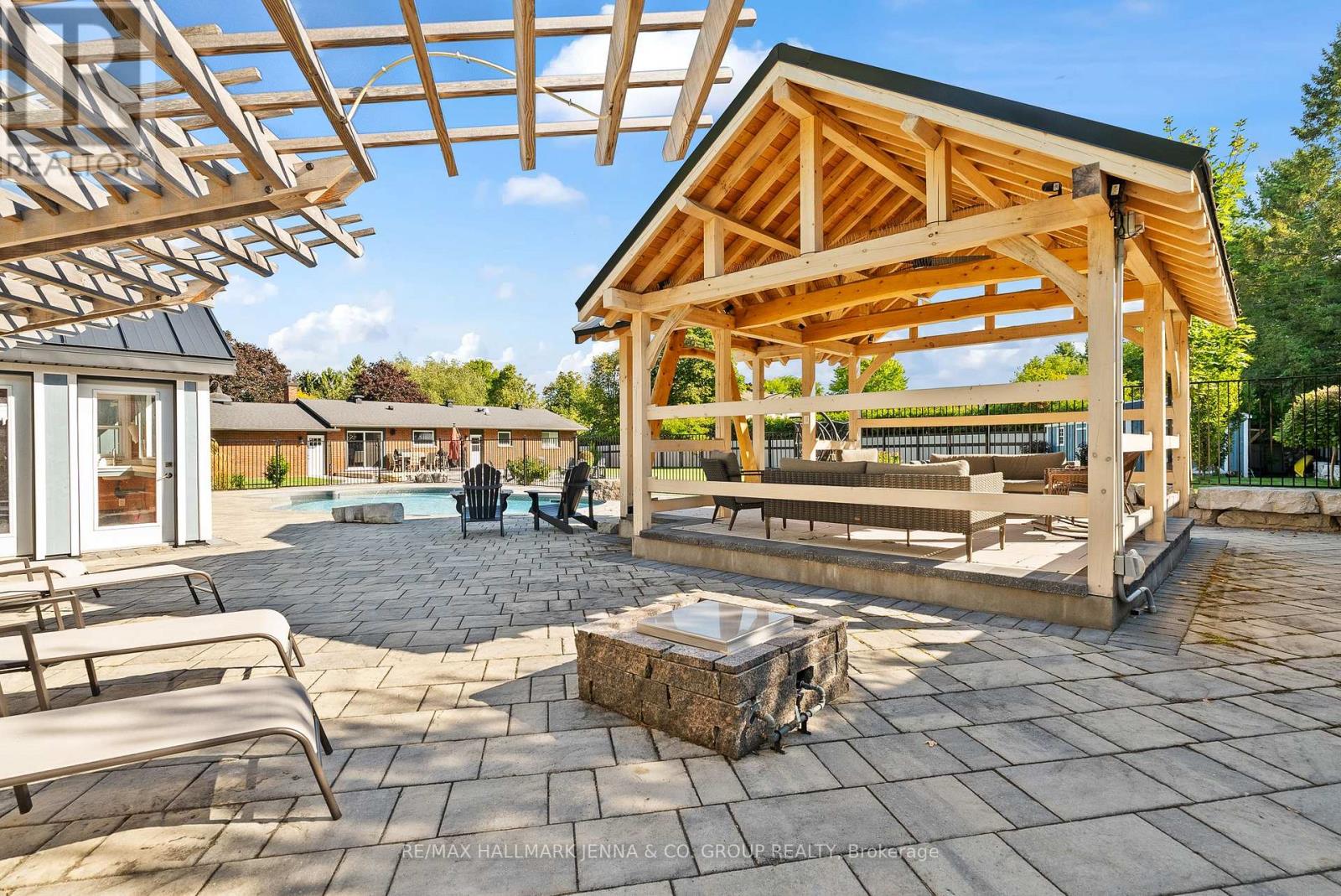 6577 Michelangelo Court