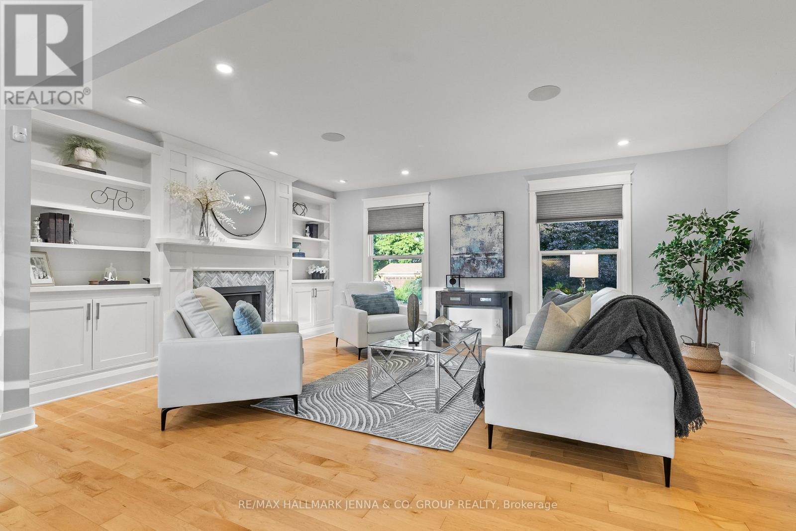 6577 Michelangelo Court