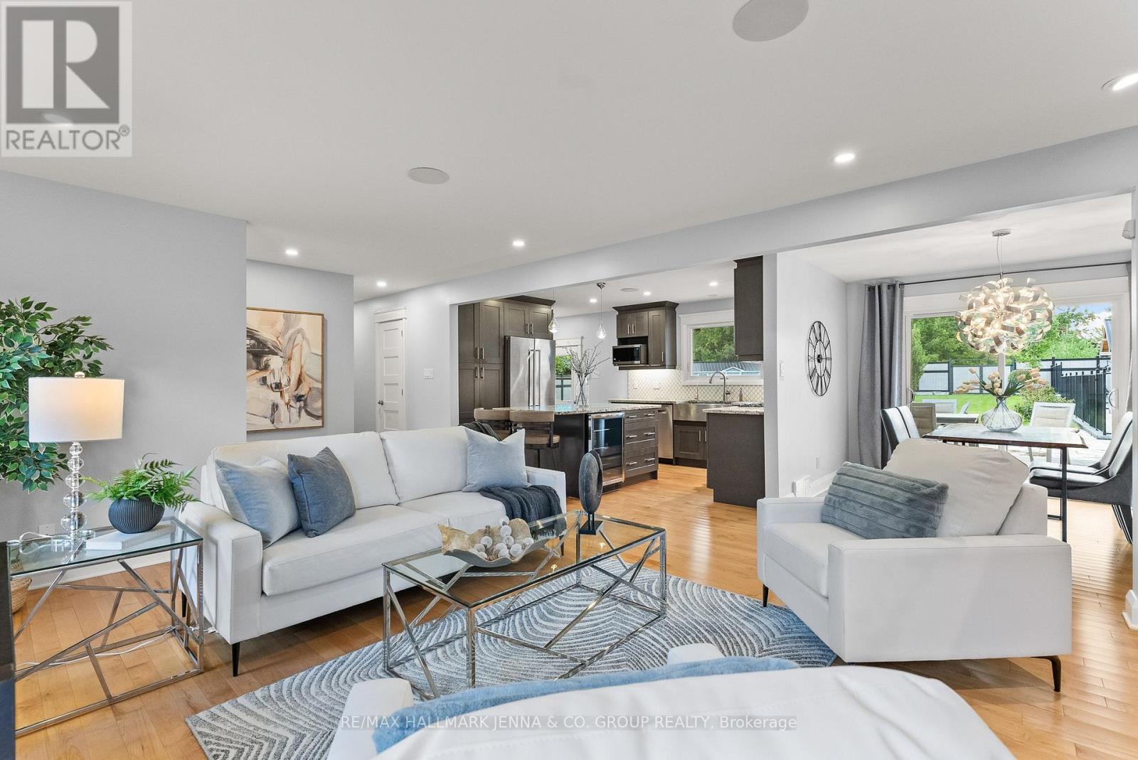 6577 Michelangelo Court