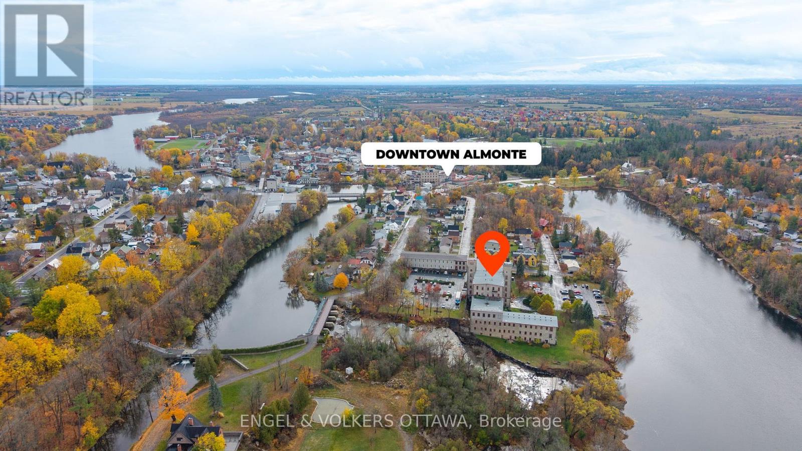 208 - 1 Rosamond Street E