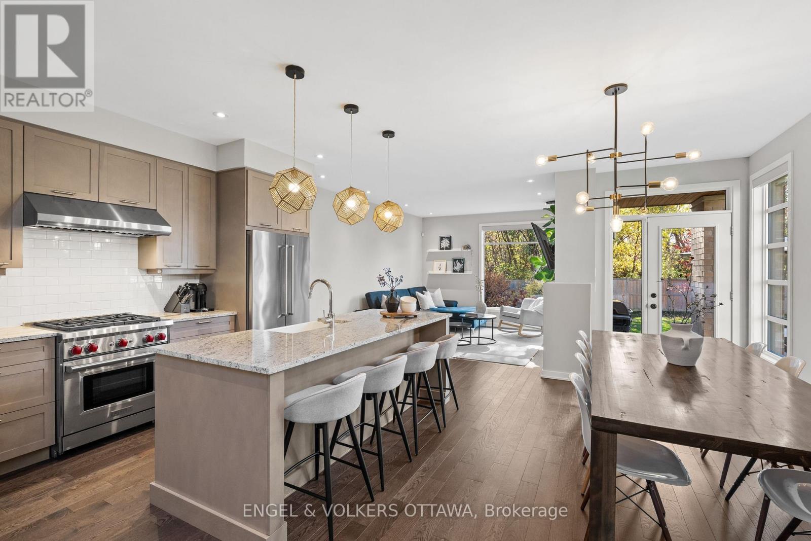 514 Stargazer Crescent