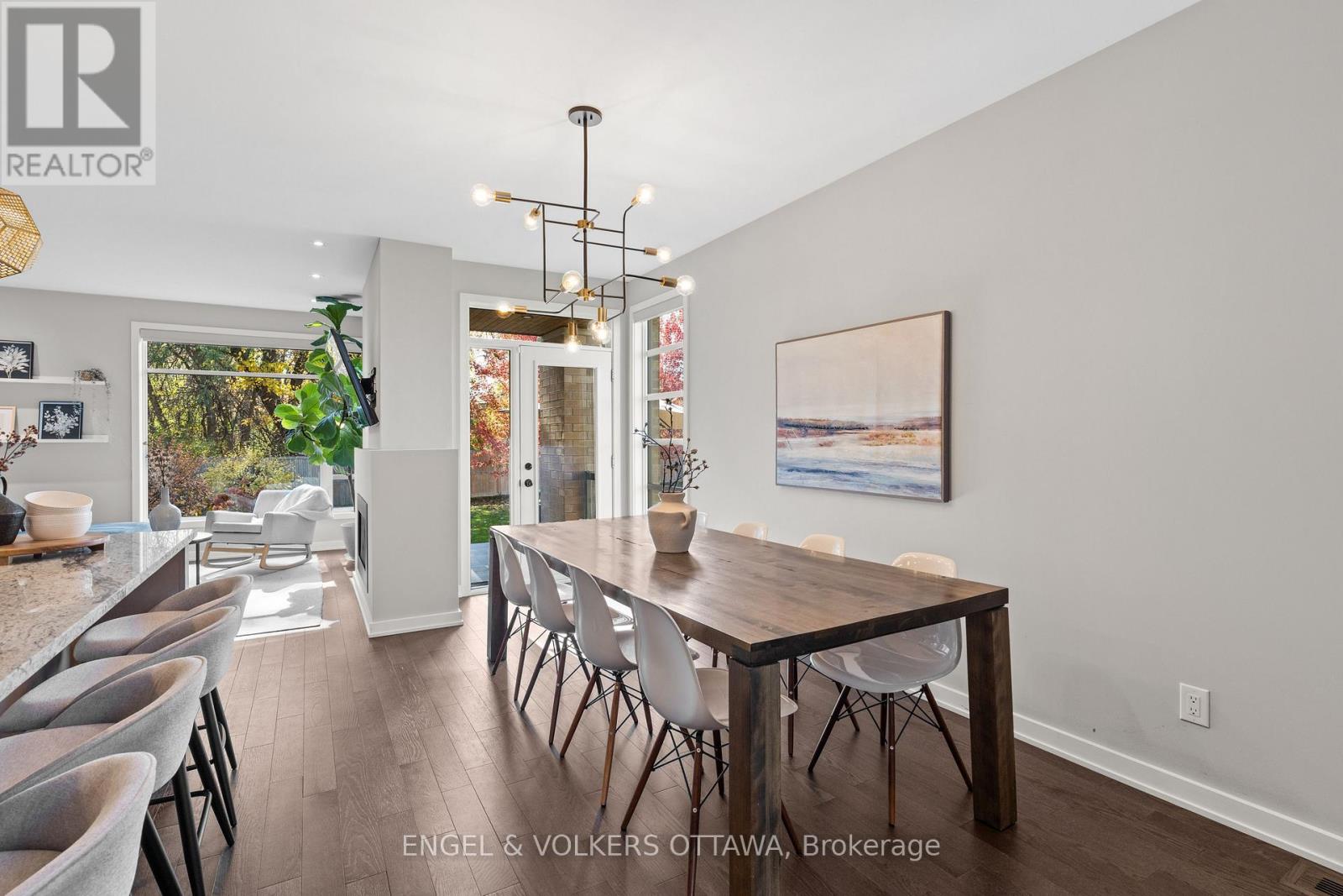 514 Stargazer Crescent