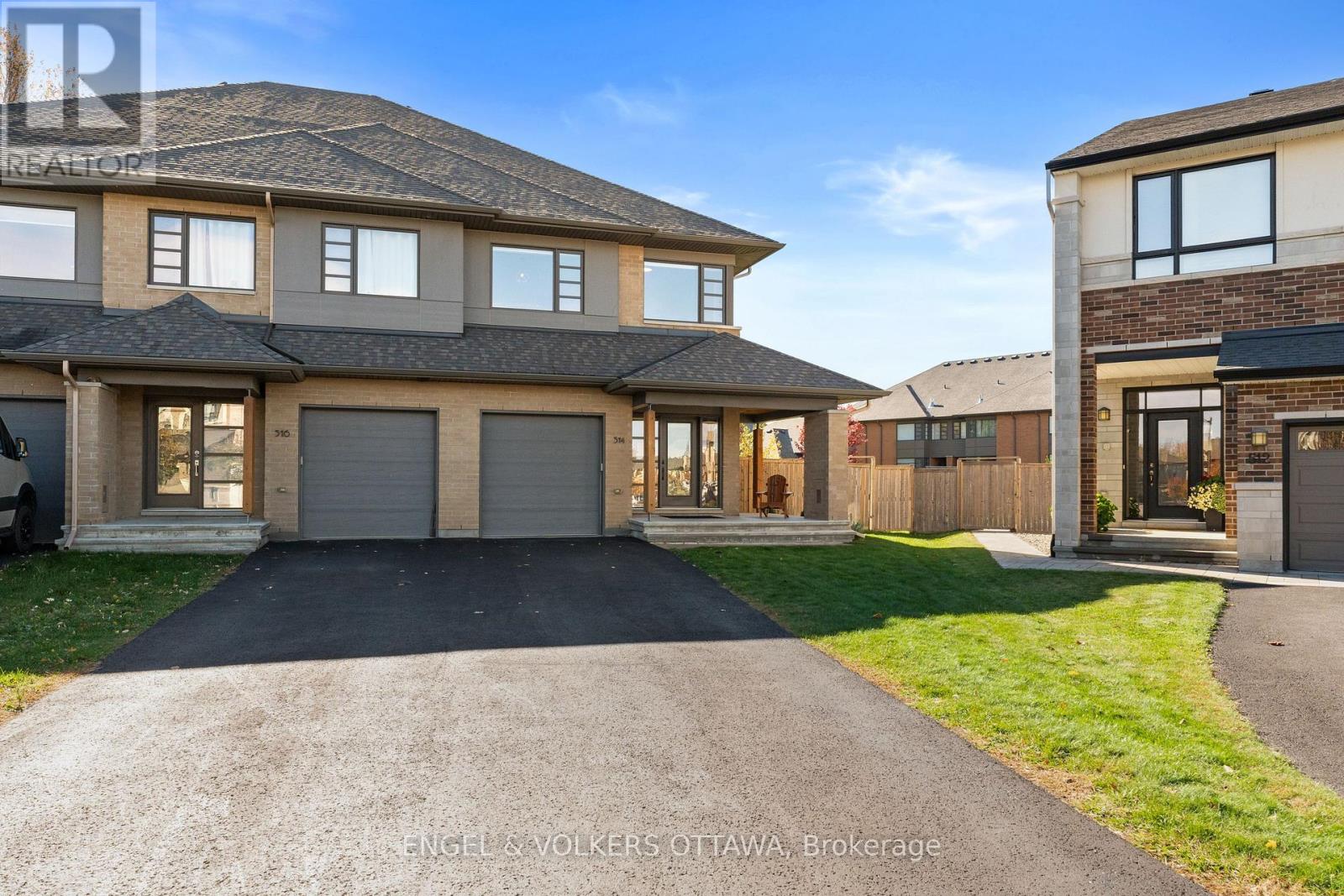 514 Stargazer Crescent