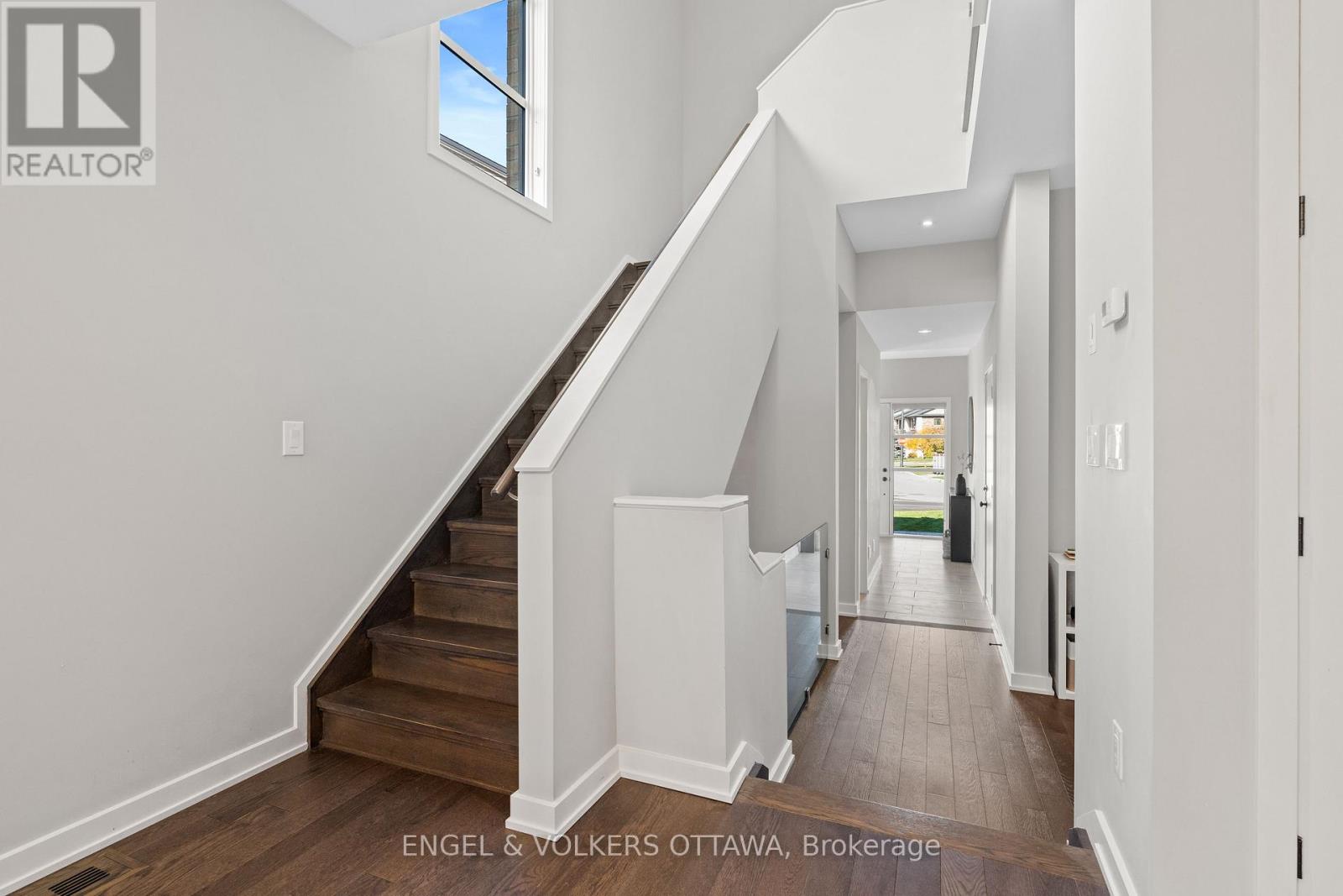 514 Stargazer Crescent