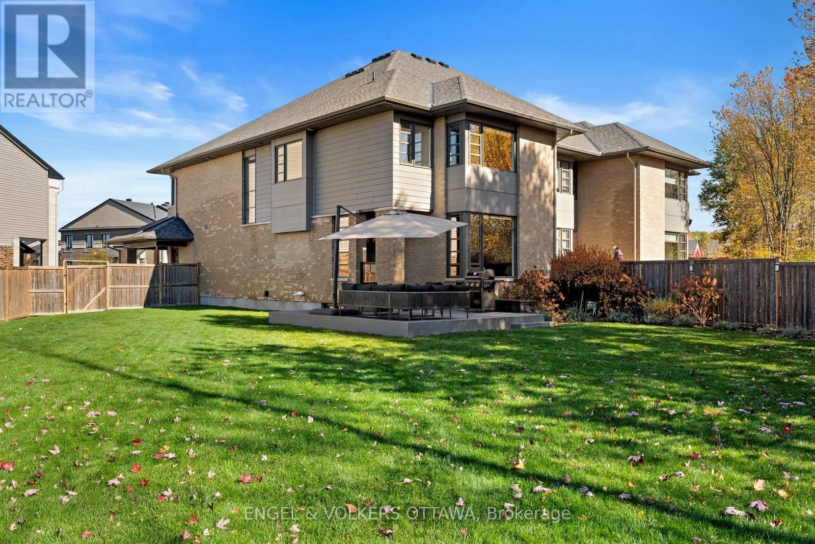 514 Stargazer Crescent