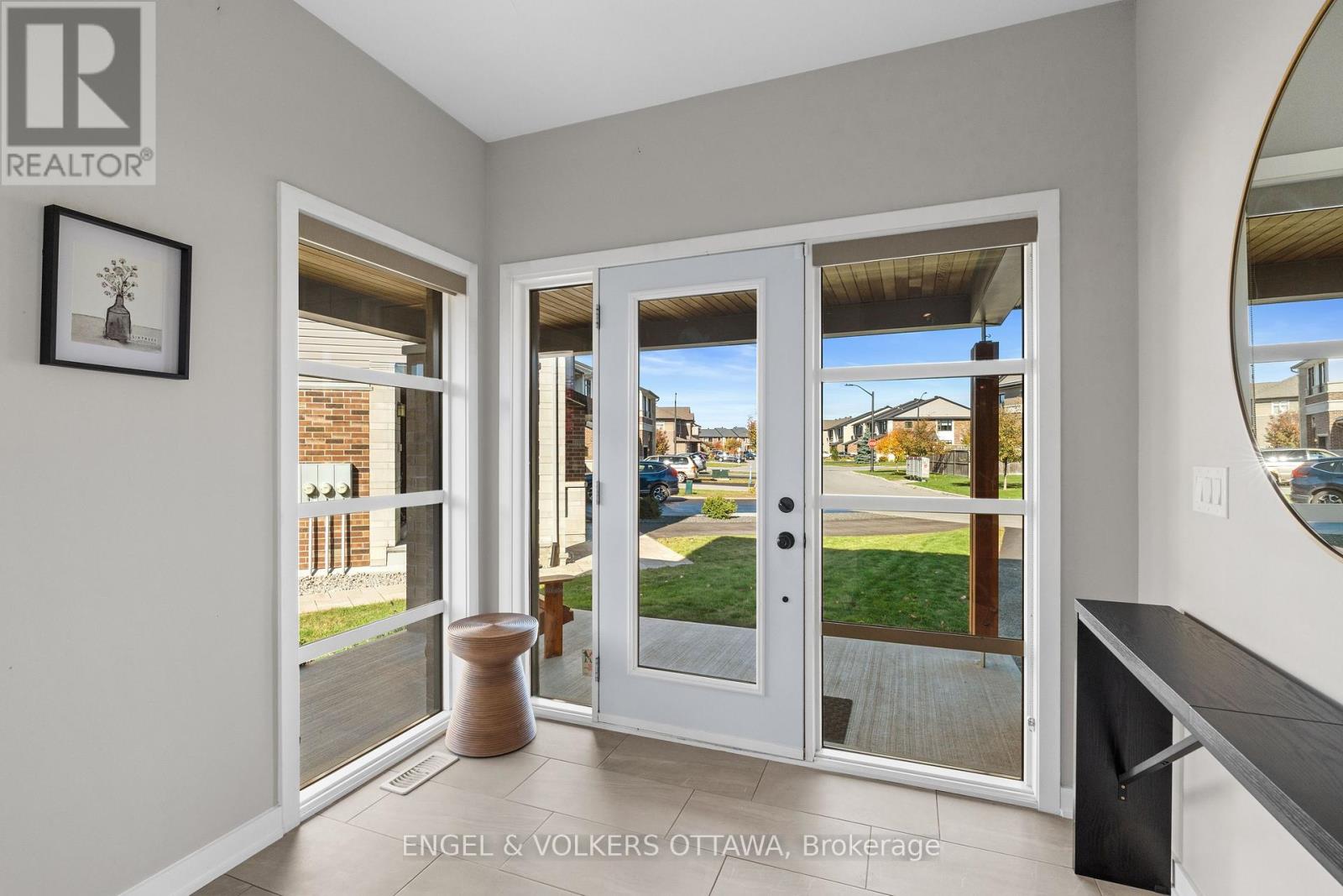 514 Stargazer Crescent