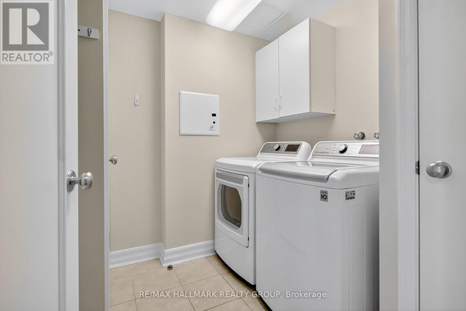 1707 - 3590 Rivergate Way