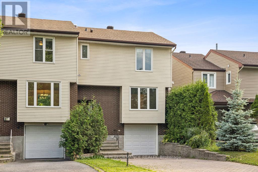 8 Gillespie Crescent