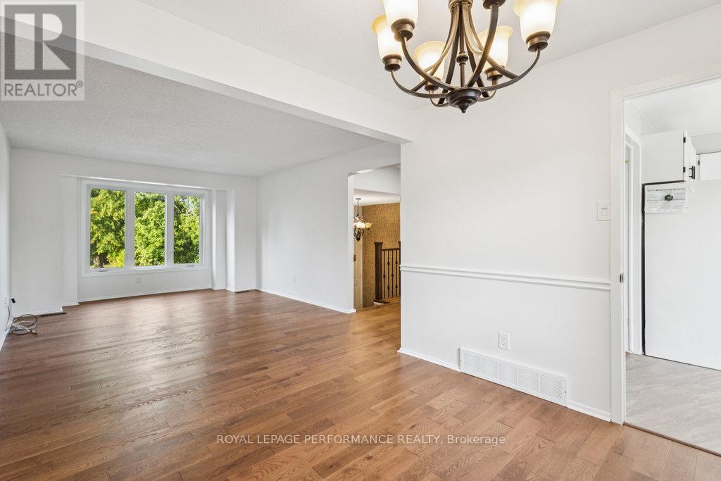 8 Gillespie Crescent