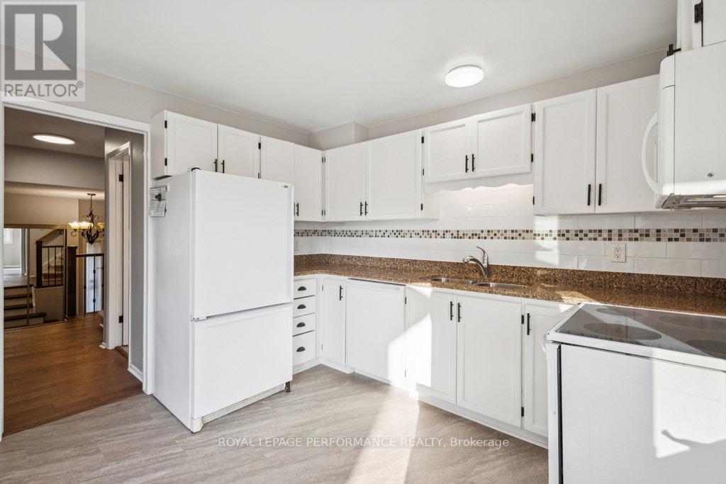 8 Gillespie Crescent