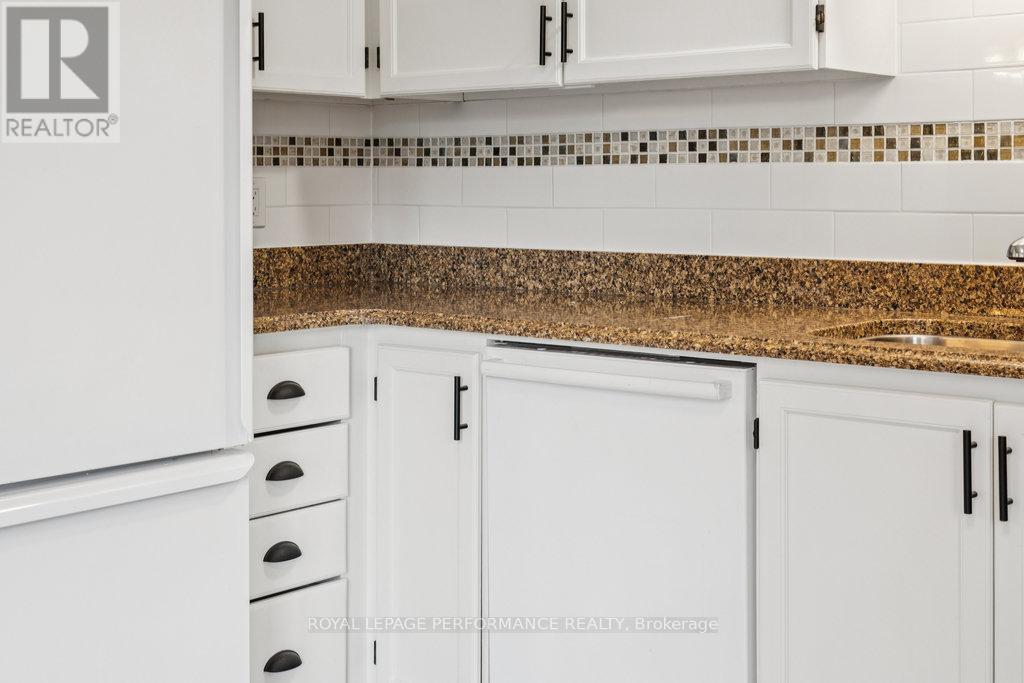 8 Gillespie Crescent