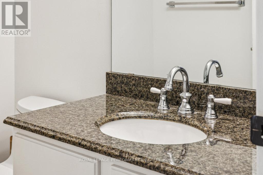 8 Gillespie Crescent