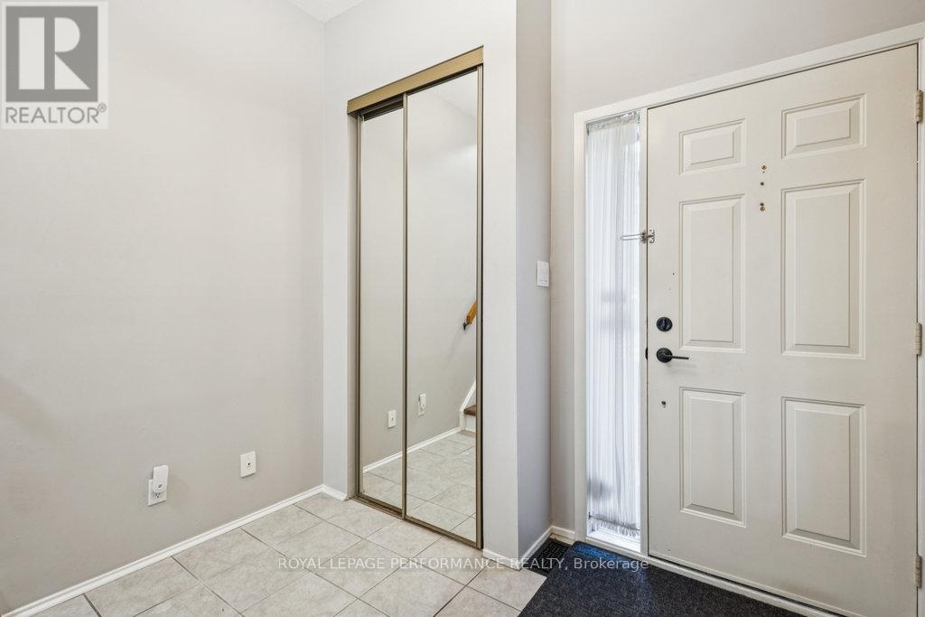 8 Gillespie Crescent