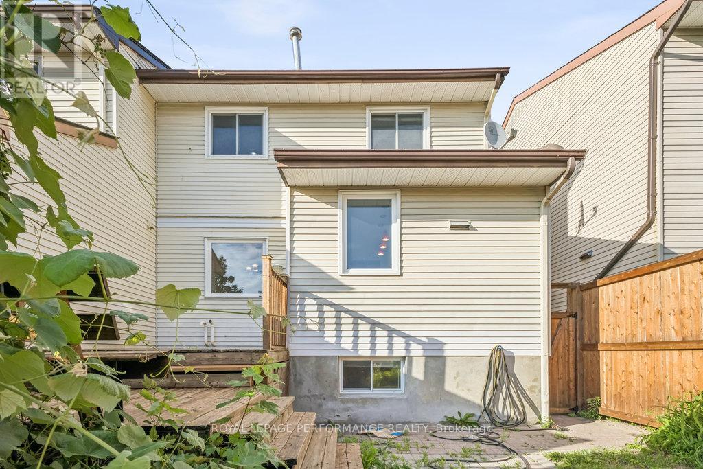 6 Gillespie Crescent