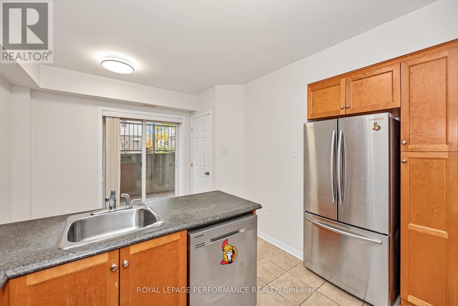 2 - 80 Briargate Private