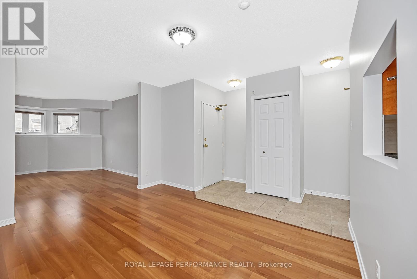 2 - 80 Briargate Private