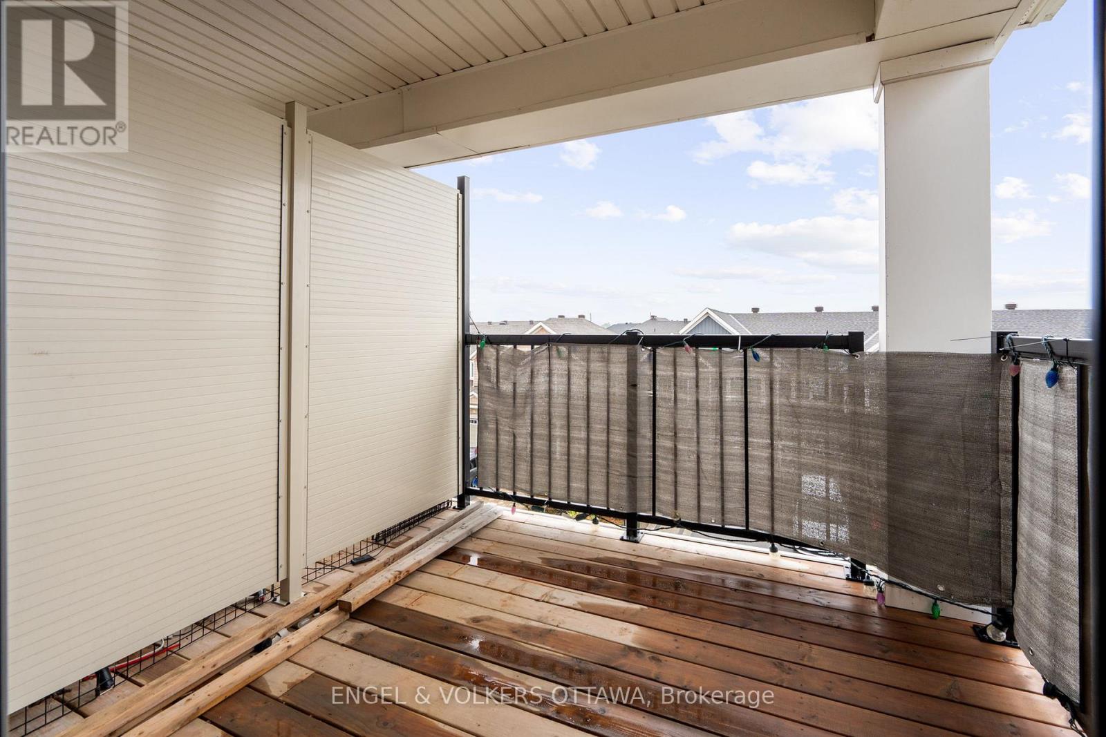 2248 Watercolours Way