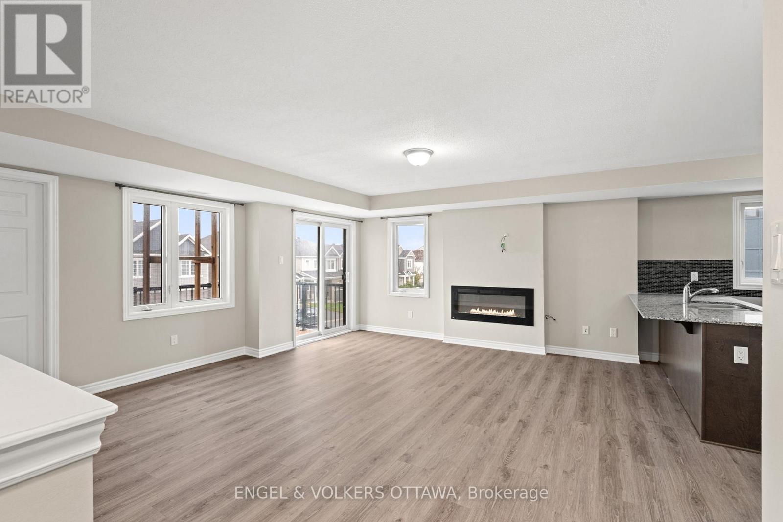 2248 Watercolours Way