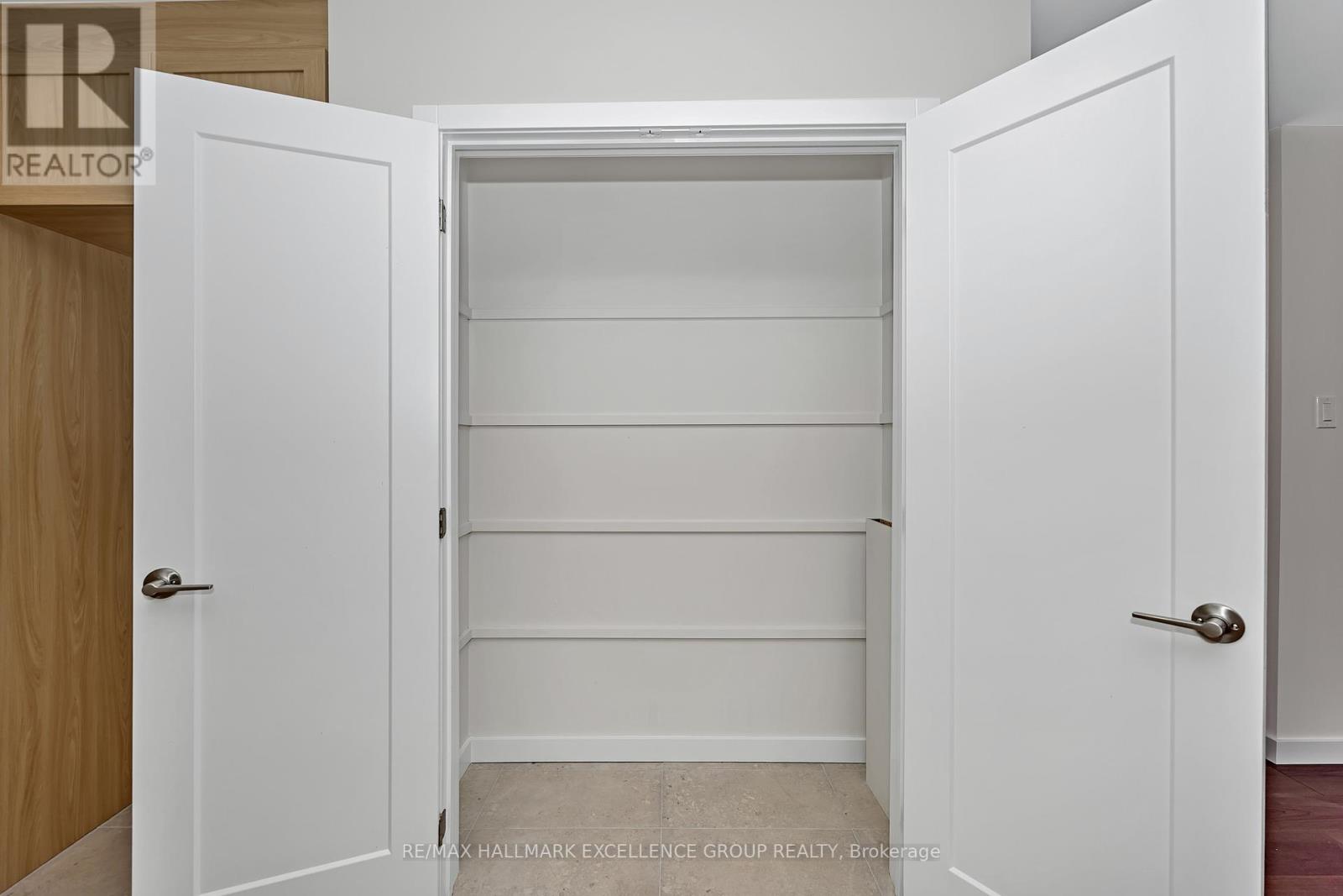 1117 Bronze (lot 105) Avenue