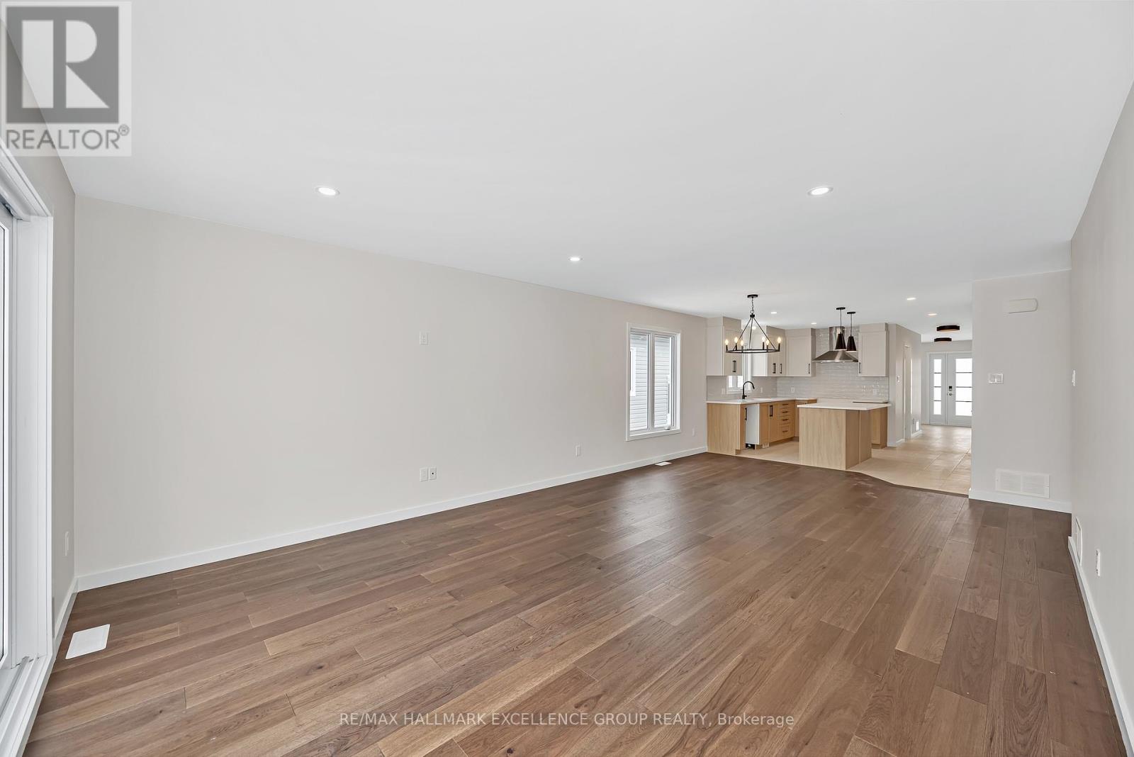 1117 Bronze (lot 105) Avenue