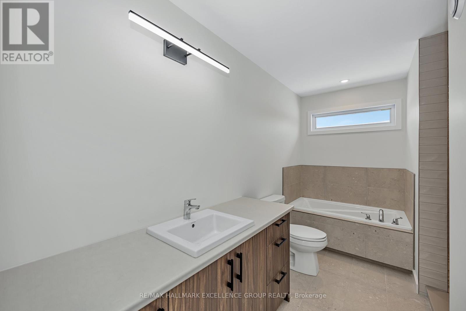 1117 Bronze (lot 105) Avenue