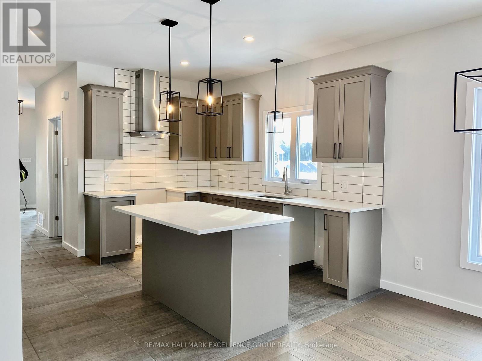 1117 Bronze (lot 105) Avenue