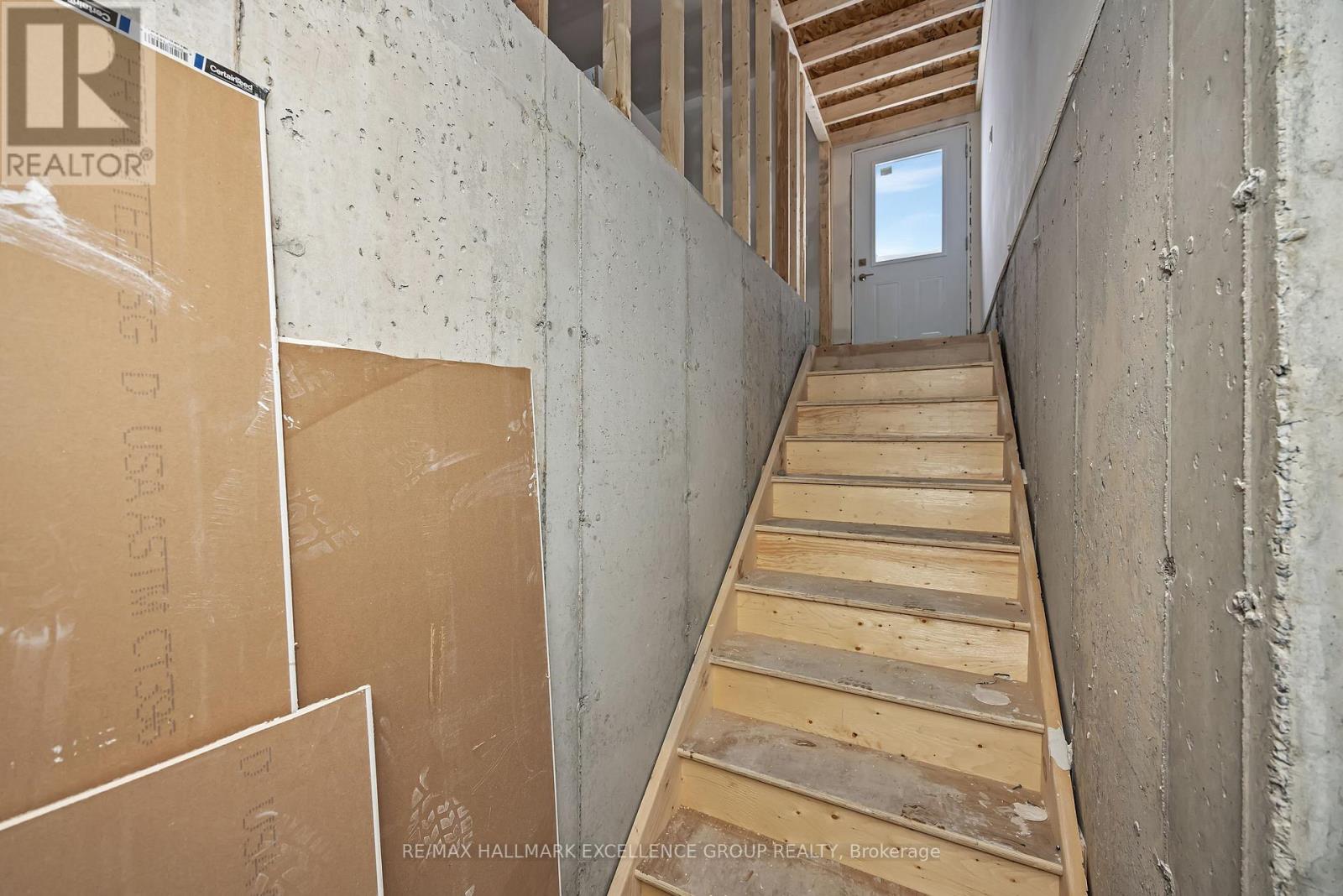 1117 Bronze (lot 105) Avenue