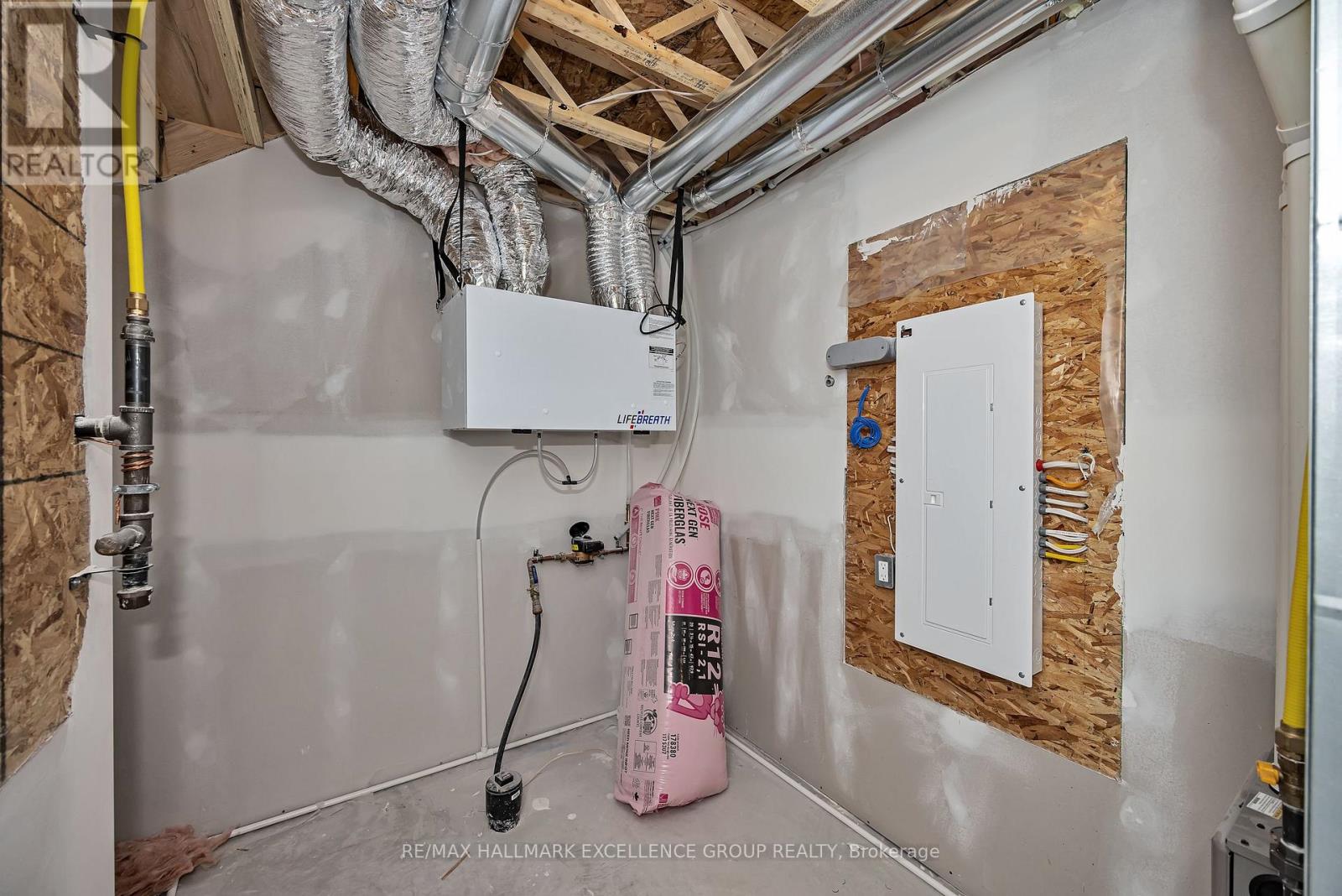 1117 Bronze (lot 105) Avenue