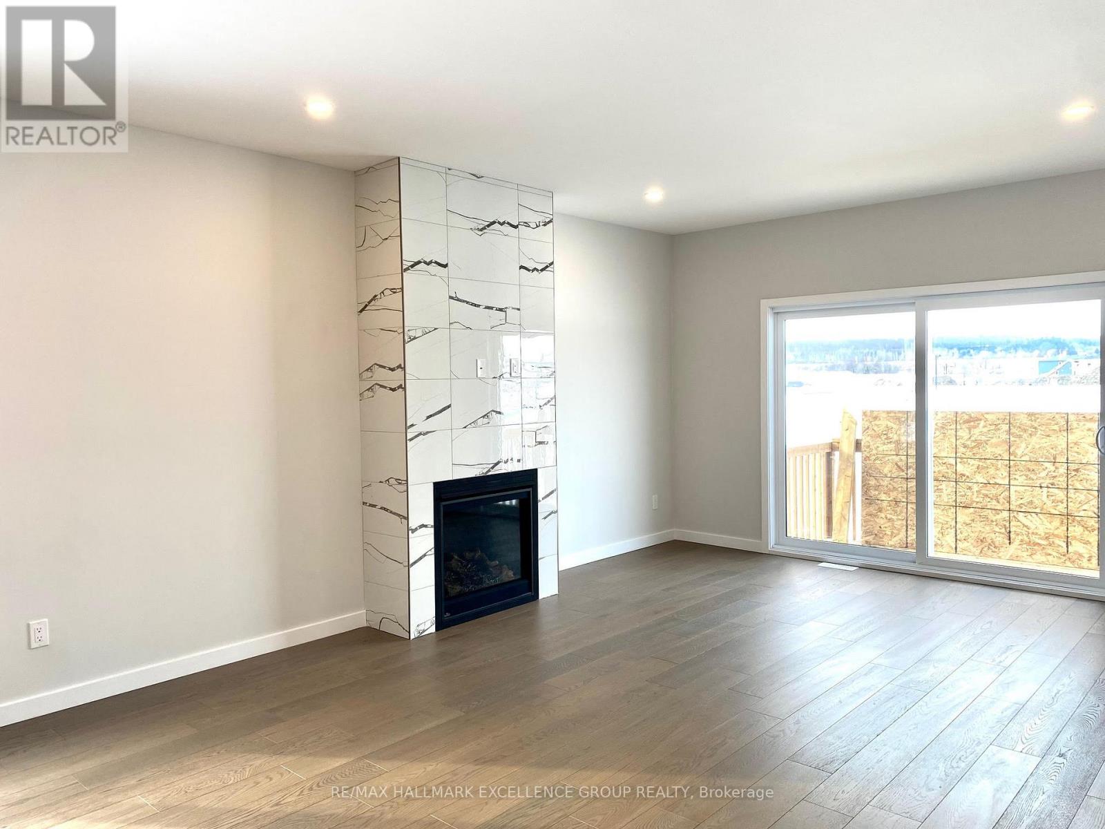 1117 Bronze (lot 105) Avenue