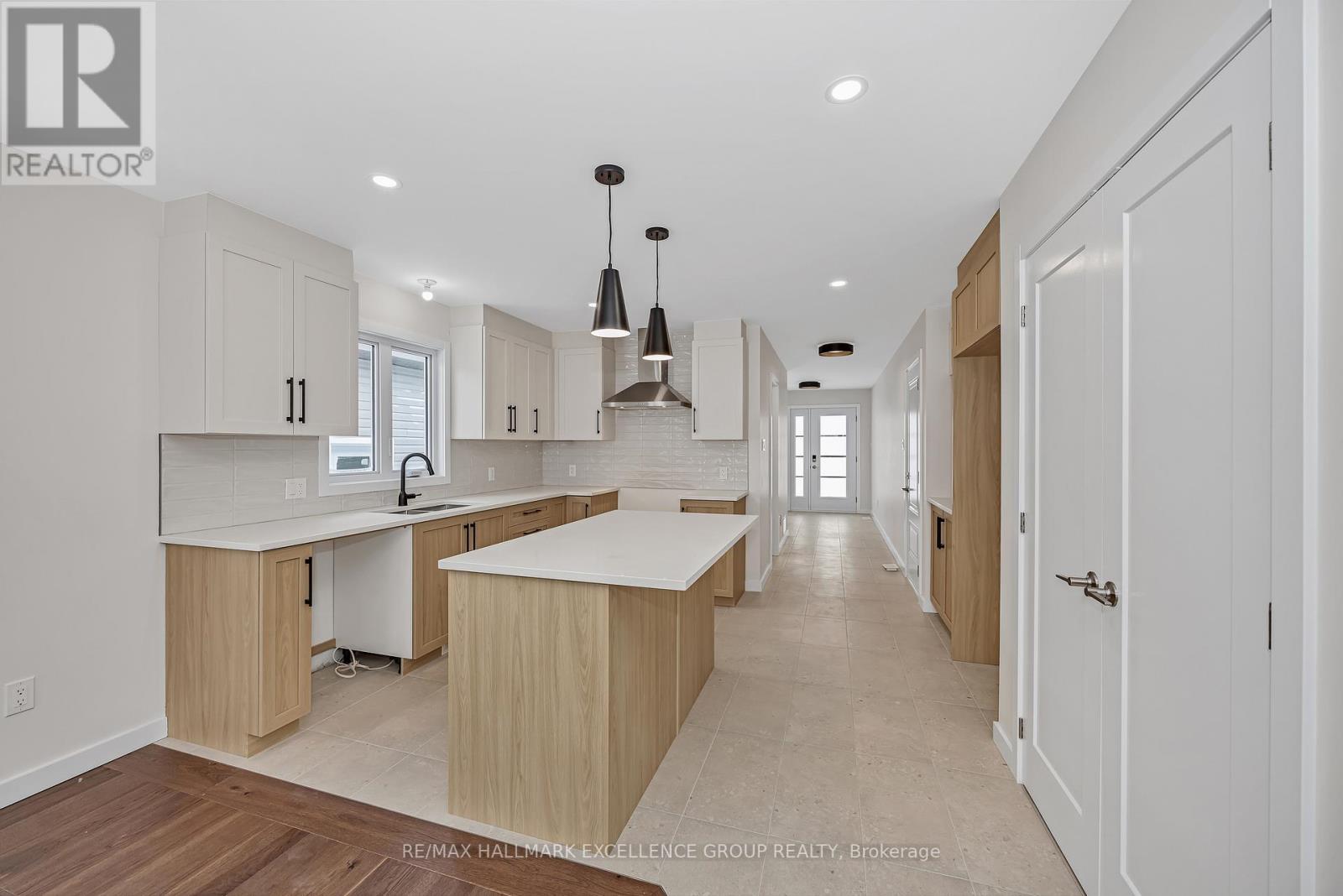 1117 Bronze (lot 105) Avenue