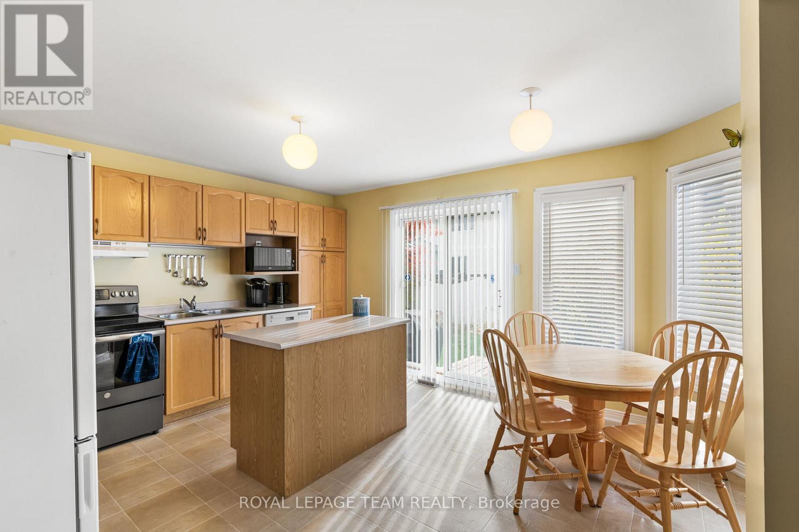 937 Sheenboro Crescent