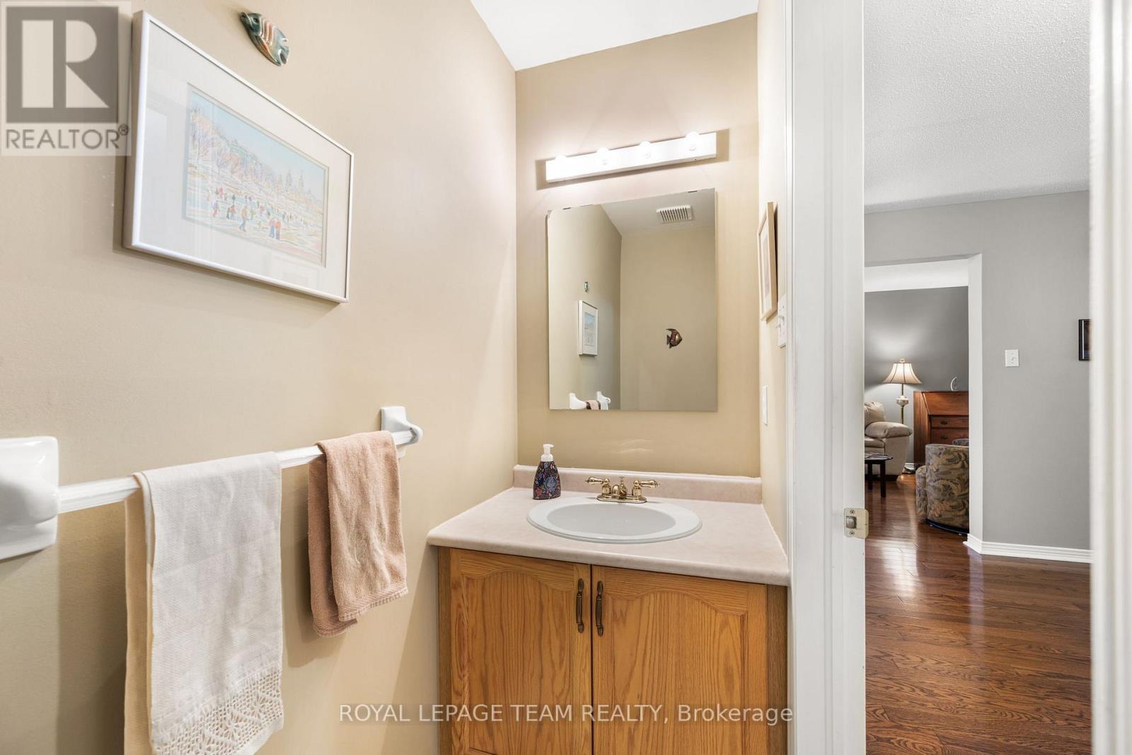 937 Sheenboro Crescent