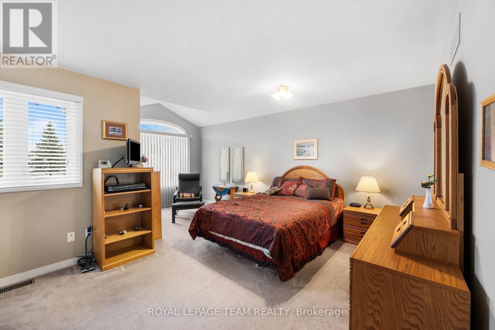 937 Sheenboro Crescent