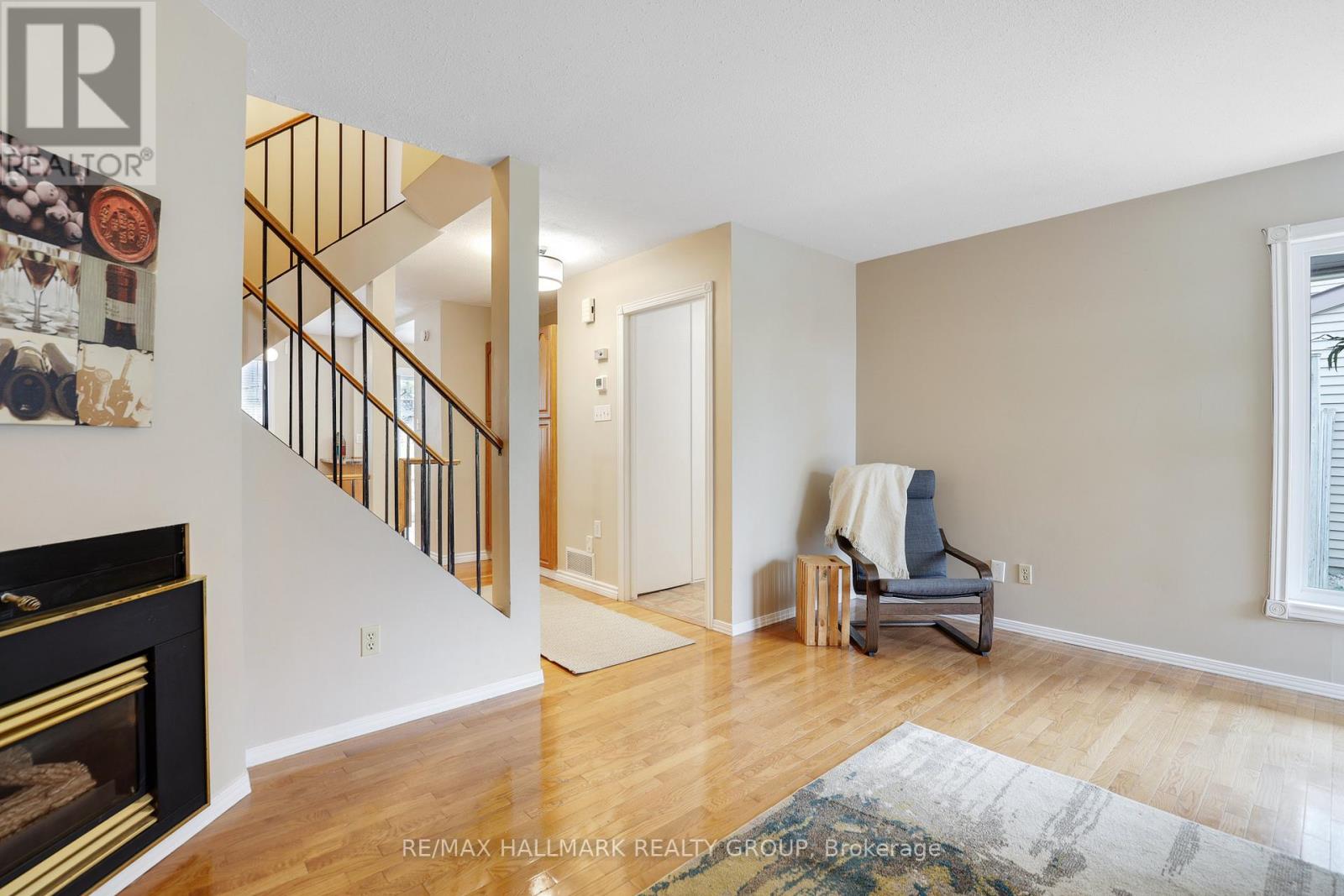 1637 Saxony Crescent