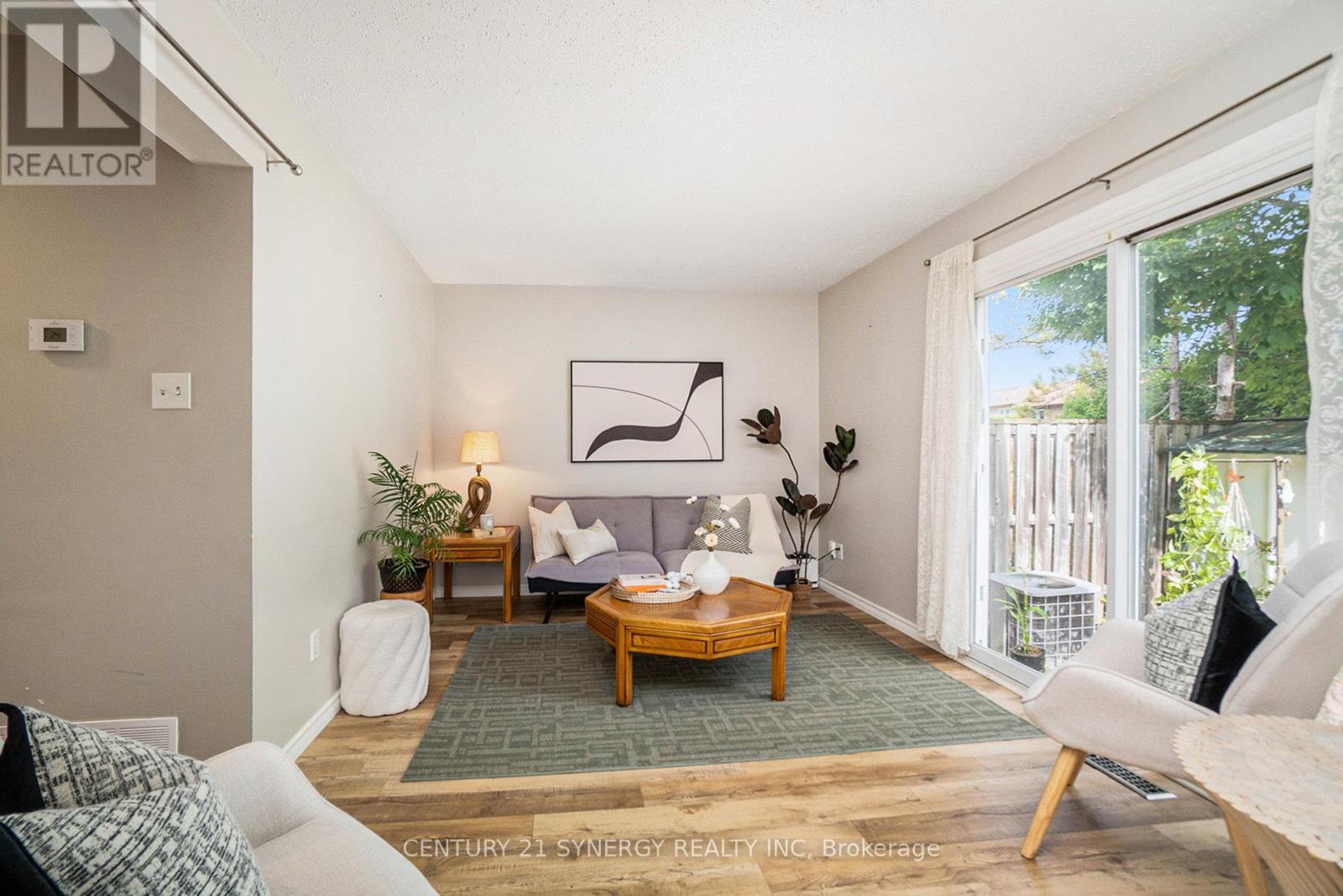 14 - 2570 Southvale Crescent