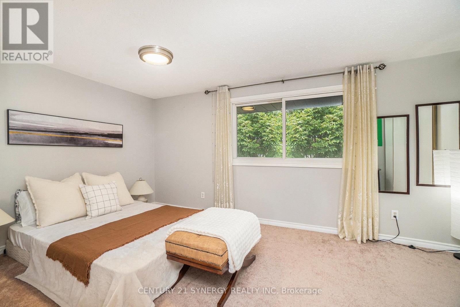 14 - 2570 Southvale Crescent