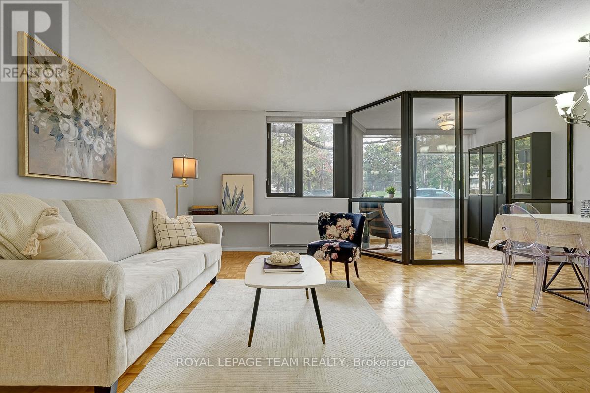 411 - 2871 Richmond Road